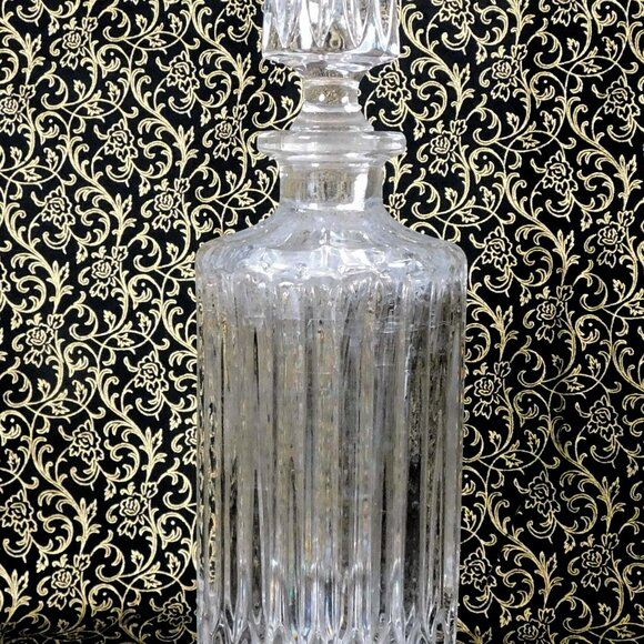 Round Cut Crystal Decanter With Vertical Cuts # 25782 - Etsy Round Cut Crystal Decanter with Vertical Cuts # 25782